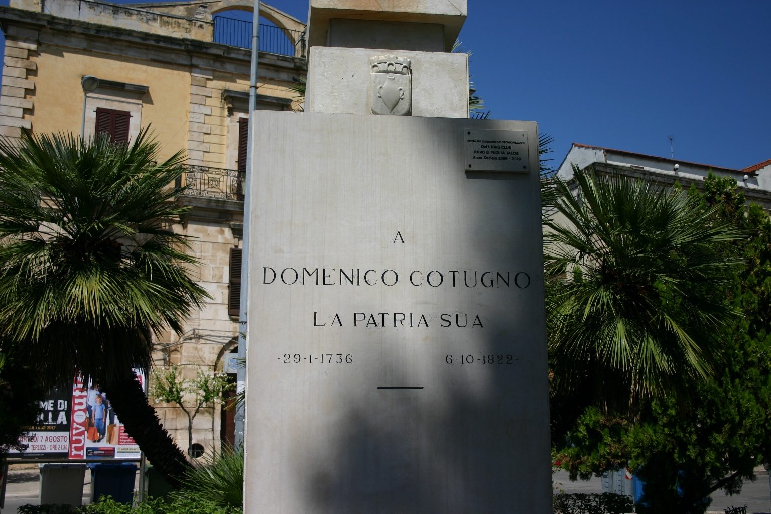 Domenico Cotugno's monument, Ruvo di Puglia, Italy - 04.JPG